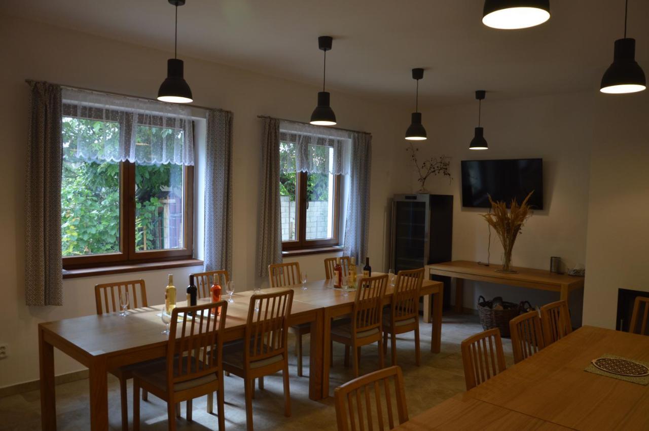 Penzion v rodinném vinařství Kadubcovi Lipov Exterior foto